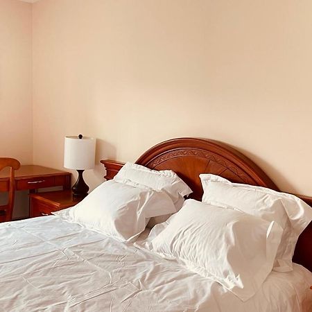 Апартаменты Unit #302 Mountain View 2 Beds In Dt Канмор Экстерьер фото