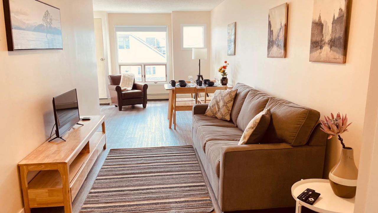 Апартаменты Unit #302 Mountain View 2 Beds In Dt Канмор Экстерьер фото